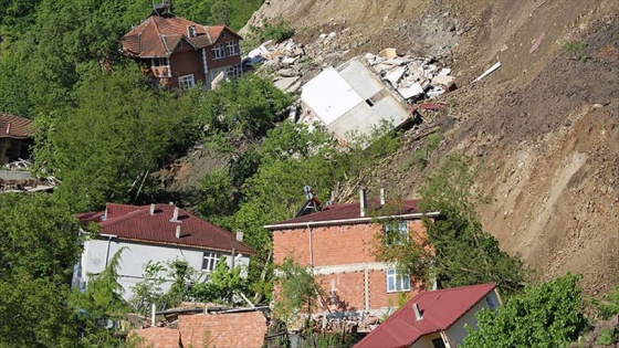 'Ordu'daki heyelanda yıkılan konutların inşasına en kısa sürede başlanacak'