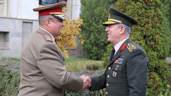 Orgeneral Akar Romanya'da mevkidaşıyla görüştü