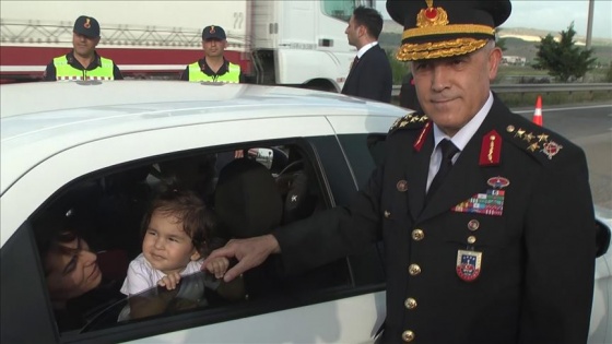 Orgeneral Çetin bayram trafiğini denetledi