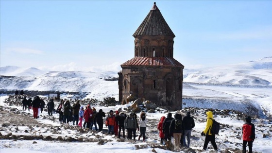 'Orta Çağ'ın hoşgörü kenti Ani' çetin kışta da ilgi görüyor