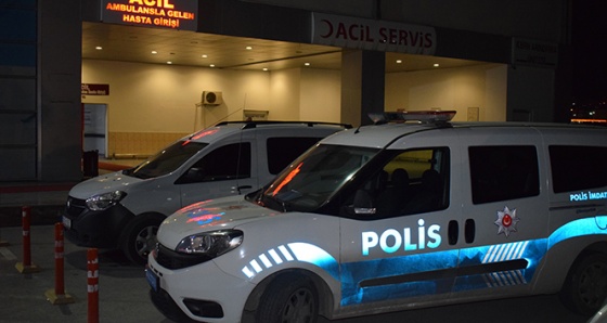 Otomobilin çarptığı polis memuru hayatını kaybetti