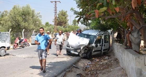 Otomobiller çarpıştı: 1 ölü, 3 yaralı