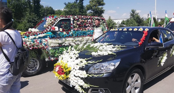 Özbekistan'da geleneksel Çiçek Festivali coşkuyla kutlandı