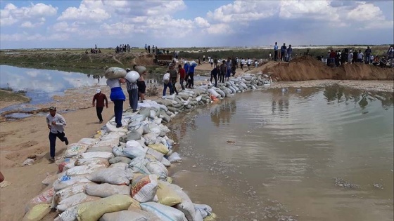 Özbekistan'daki barajın çökmesi nedeniyle Kazakistan'da 30 bin kişi tahliye edildi