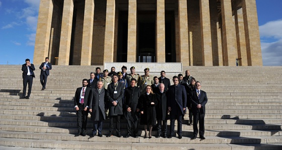 Pakistan Başbakanı Han, Anıtkabir'i ziyaret etti