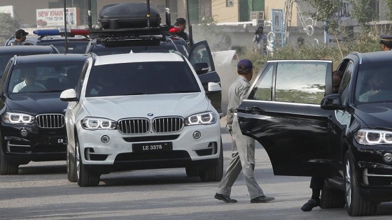 Pakistan'da eski Başbakan Şerif'e açılan davanın ilk duruşması yapıldı