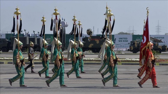 Pakistan'da milli gün kutlamaları