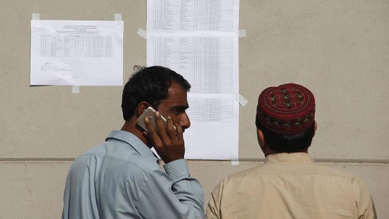 Pakistan'da yolcu uçağı radardan kayboldu