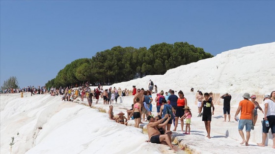 Pamukkale'de sonbahar yoğunluğu