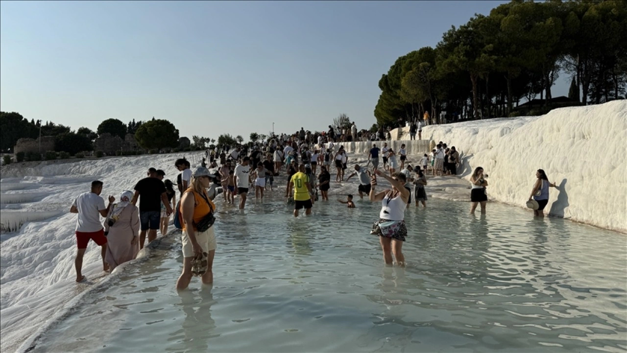 Pamukkale'deki oteller ara tatili dolu geçirecek