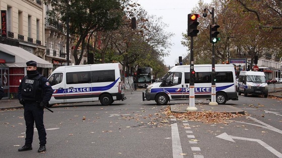 Paris'te ırkçıların gösterisi yasaklandı