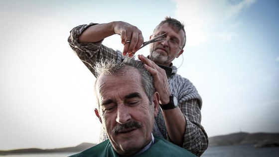 Paşalimanı Adası'nın 'seyyar' berberi