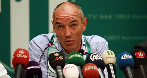 Paul Le Guen: 'Hala oyuncu bekliyorum'