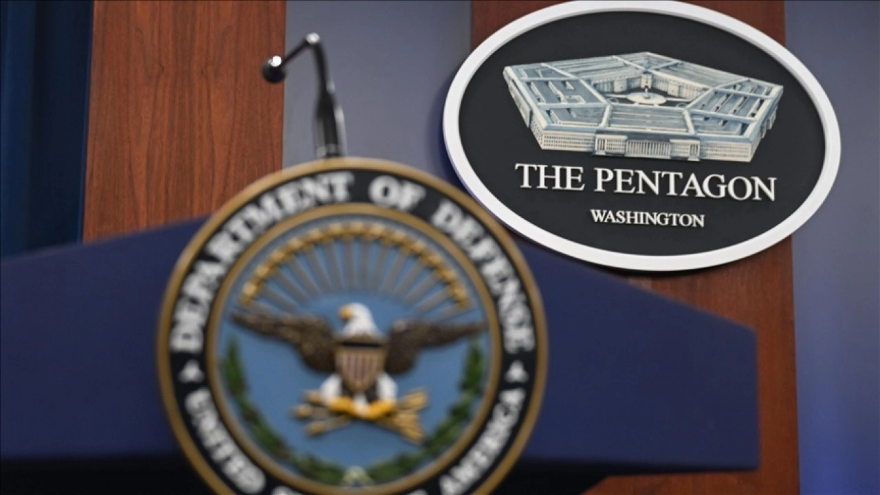 Pentagon, sitesinden kaldırdığı eski beyzbolcu Robinson'un hikayesini yeniden erişime açtı