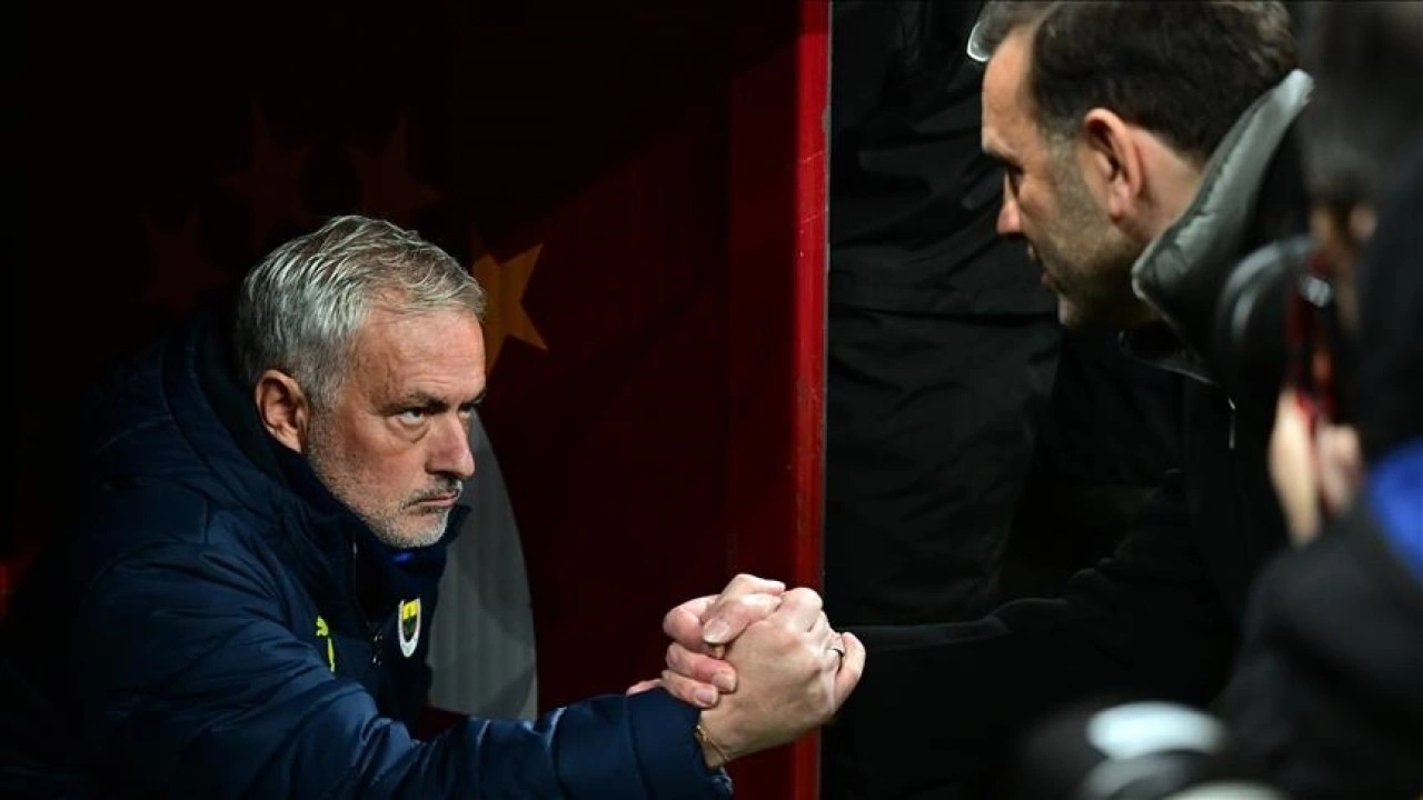 PFDK, Jose Mourinho'ya 4, Okan Buruk'a da 1 maç men cezası verdi