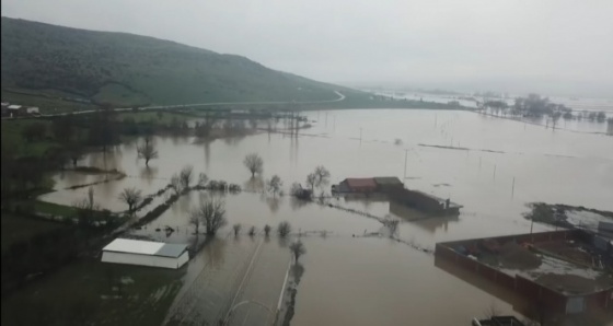 Pirincin başkentinde ova sular altında kaldı