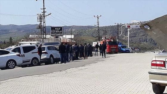 PKK'lı teröristler Kulp'ta yine odun toplamaya giden köylüleri hedef aldı