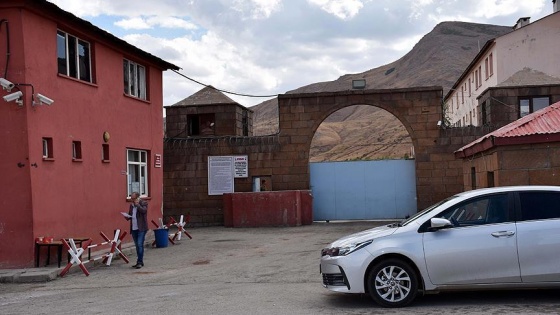 PKK'lı teröristler tünel kazarak cezaevinden firar girişiminde bulundu