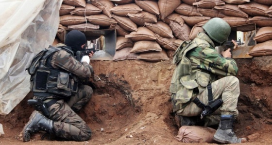 PKK'lıların kaldığı bina vuruldu