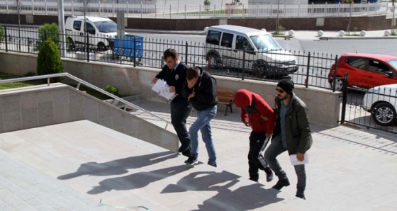 Polis, hırsızları suçüstü yakaladı