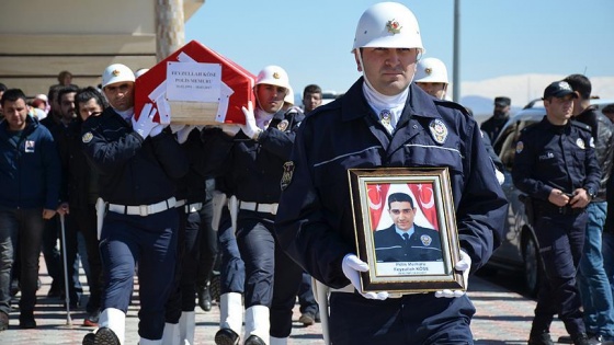 Polis memuru Köse'nin cenazesi Malatya'da toprağa verildi