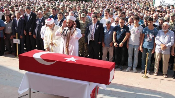 Polis memuru Zengin Erzincan'da son yolculuğuna uğurlandı