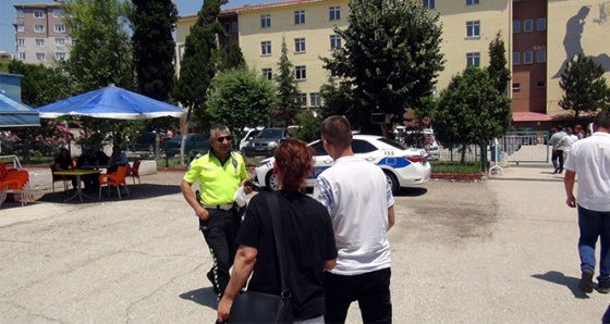 Polis sirenleri onu sınava yetiştirmek için çaldı