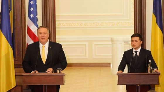 Pompeo: Ukrayna'nın NATO'ya üye olma yönündeki girişimlerini destekliyoruz