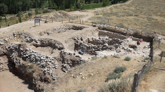 Porsuk Höyük&#39;te Roma dönemine ait yaşama alanı bulundu