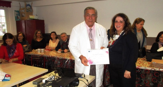 Prof. Dr. Öztek, 'Kanser ve Korunma Yolları' konferansı verdi