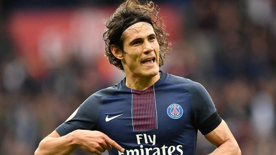 PSG, Cavani'nin sözleşmesini yeniledi