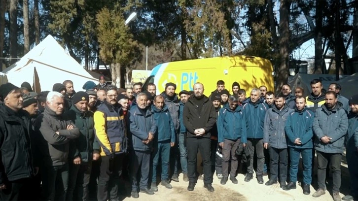 PTT, deprem bölgesine yardım ulaştırma ve bankacılık faaliyetlerini kesintisiz sürdürüyor