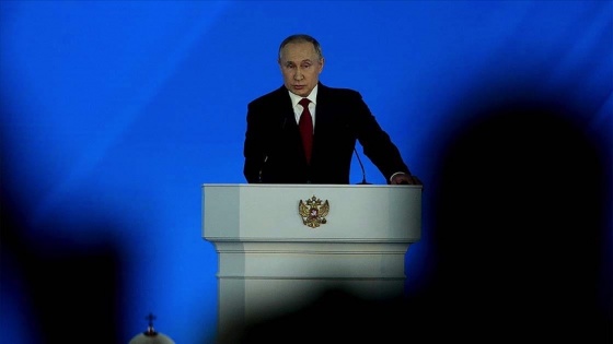 Putin, Rus muhalif Navalnıy’ın ekonominin kötü olduğu bu dönemde kullanıldığını savundu