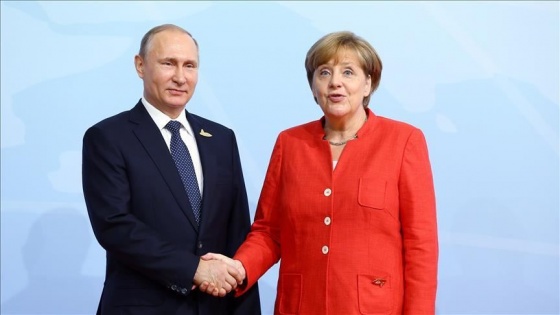 Putin ve Merkel, Libya'yı görüştü