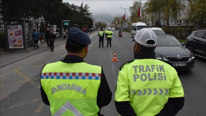 Ramazan Bayramı tatilinde 110 bin ekip ve 210 bin emniyet personeli görev alacak