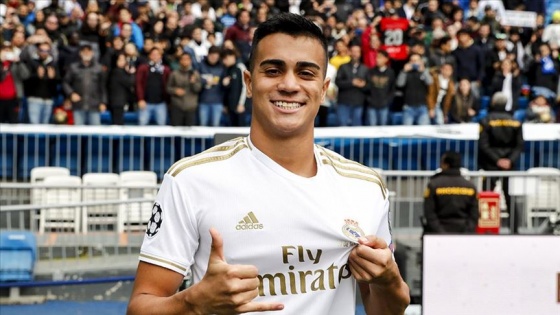 Real Madrid'in 18 yaşındaki yeni transferi: Çocukluk rüyamı gerçekleştirdim