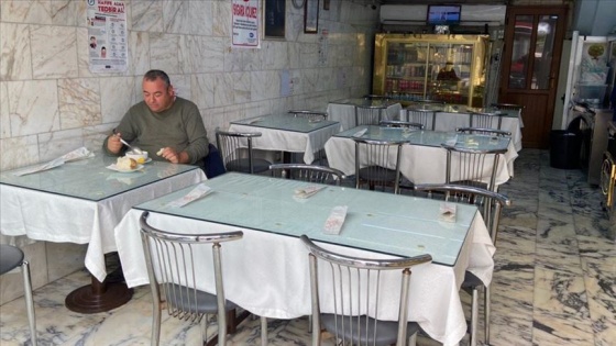 Restoran ve kafeler yeniden açıldı