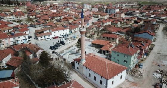 Restorasyonu tamamlanan 130 yıllık tarihi camii dualarla ibadete açıldı