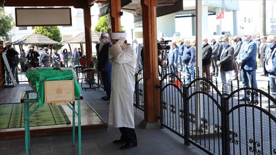 Rize'de öldürülen AK Parti Fındıklı İlçe Başkan Yardımcısı Gamze Pala toprağa verildi