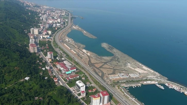 Rize Şehir Hastanesi deniz dolgu çalışmalarında sona yaklaşıldı