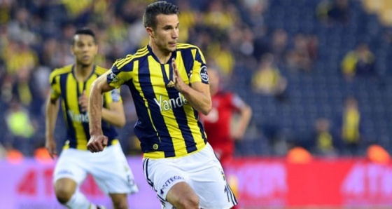 Robin van Persie 500. maçında şov yaptı!