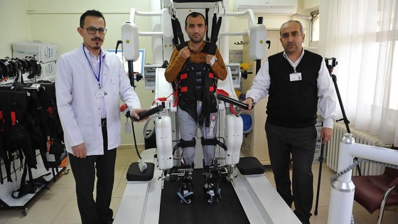 Robotik tedaviyle 3 haftada tekerlekli sandalyeden kurtuldu