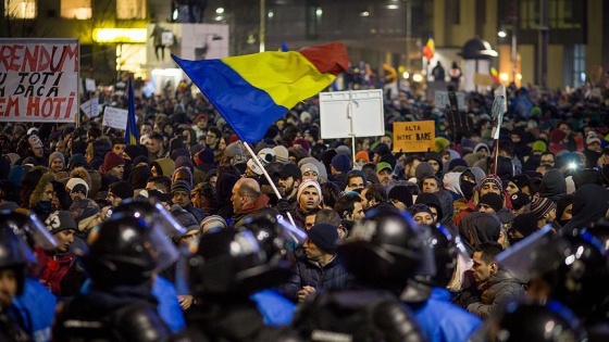 Romanya'da af yasası protestoları