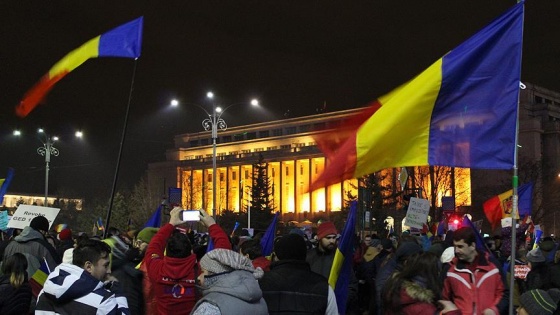 Romanya'daki "af tasarısı" protestoları devam ediyor