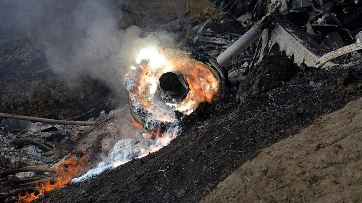 Romanya'da savaş uçağı ile askeri helikopter düştü