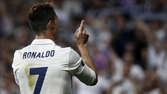 Ronaldo, ikiz çocuk babası oldu