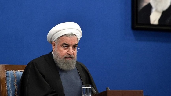 Ruhani: Trump'ın sınırlamaları olmasaydı aşılamaya daha erken başlayabilirdik