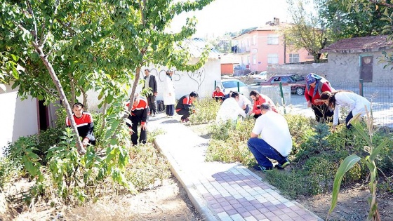 Ruhsal sorunlarını iş ve uğraş terapisiyle aşıyorlar