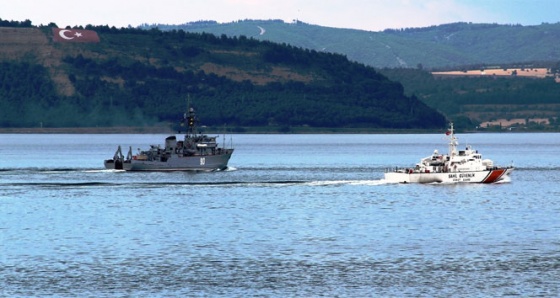 Rus askeri gemisi Çanakkale Boğazı’ndan geçti