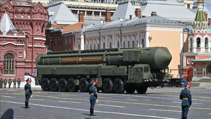 Rus uzmanlar ABD'nin şer gördüğü ülkelere Rus silahlarının yerleştirilebileceği görüşünde